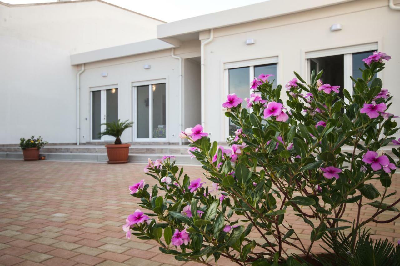 Edone Bed & Breakfast มารุจจิโอ ภายนอก รูปภาพ